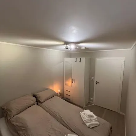 Cozy Apartment By Sherpa Steps With Free Parking Тромсё Экстерьер фото