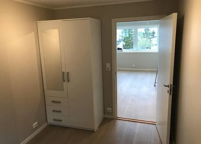 Cozy Apartment By Sherpa Steps With Free Parking